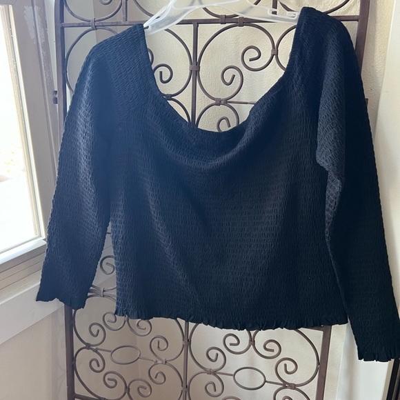 Off the shoulder top - Picture 4 of 4